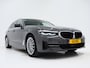 BMW 5-Serie Touring 520e | Leder | HUD | Adaptive Cruise | 360 | Dodehoek | Sfeerlicht | Stoelverwarming