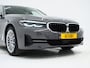 BMW 5-Serie Touring 520e | Leder | HUD | Adaptive Cruise | 360 | Dodehoek | Sfeerlicht | Stoelverwarming