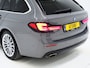 BMW 5-Serie Touring 520e | Leder | HUD | Adaptive Cruise | 360 | Dodehoek | Sfeerlicht | Stoelverwarming