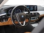 BMW 5-Serie Touring 520e | Leder | HUD | Adaptive Cruise | 360 | Dodehoek | Sfeerlicht | Stoelverwarming