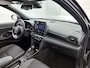 Toyota Yaris Cross 1.5 Hybrid 115 First Edition Comfort Pack | BTW voertuig | Dodehoek detectie | Stoel+stuurverwarming | Parkeersensoren voor+achter | Draadloze telefoonlader | Apple CarPlay/Android Auto | Cruise Control Adaptive |