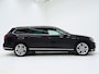 Volkswagen Passat Variant 1.4 TSI PHEV GTE | Panoramadak | Leder/Alcantara | Trekhaak | Massage | 360 | Sfeerlicht | Keyless