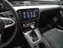 Volkswagen Passat Variant 1.4 TSI PHEV GTE | Panoramadak | Leder/Alcantara | Trekhaak | Massage | 360 | Sfeerlicht | Keyless