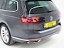 Volkswagen Passat Variant 1.4 TSI PHEV GTE | Panoramadak | Leder/Alcantara | Trekhaak | Massage | 360 | Sfeerlicht | Keyless