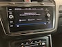 Volkswagen Tiguan 1.4TSIeHybrid 180kW/245PK Elegance DSG · Panoramadak · Camera + Parkeersensoren · Apple/Android Car Play · Navigatie