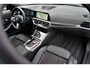 BMW 3-Serie 320e M-sport Dravitgrijs Schuifdak Carbon 19-inch Camera Stoelverwarming
