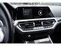 BMW 3-Serie 320e M-sport Dravitgrijs Schuifdak Carbon 19-inch Camera Stoelverwarming