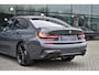 BMW 3-Serie 320e M-sport Dravitgrijs Schuifdak Carbon 19-inch Camera Stoelverwarming