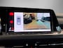 Volkswagen Golf 1.5eTSI/150PK R-Line DSG · Navigatie · Camera + Parkeersensoren · Apple/Android Car Play · 18'' Velgen ·