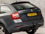 Skoda Octavia Combi 1.4 TSI Sport 150Pk Automaat (APPLE CARPLAY, GROOT NAVI, CLIMATE, STOELVERWARMING, SPORTSTOELEN, GETINT GLAS, PARKEERSENSOREN, CRUISE, NIEUWSTAAT)