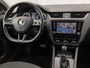 Skoda Octavia Combi 1.4 TSI Sport 150Pk Automaat (APPLE CARPLAY, GROOT NAVI, CLIMATE, STOELVERWARMING, SPORTSTOELEN, GETINT GLAS, PARKEERSENSOREN, CRUISE, NIEUWSTAAT)