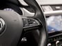 Skoda Octavia Combi 1.4 TSI Sport 150Pk Automaat (APPLE CARPLAY, GROOT NAVI, CLIMATE, STOELVERWARMING, SPORTSTOELEN, GETINT GLAS, PARKEERSENSOREN, CRUISE, NIEUWSTAAT)