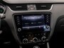 Skoda Octavia Combi 1.4 TSI Sport 150Pk Automaat (APPLE CARPLAY, GROOT NAVI, CLIMATE, STOELVERWARMING, SPORTSTOELEN, GETINT GLAS, PARKEERSENSOREN, CRUISE, NIEUWSTAAT)