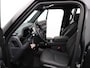 Land Rover Defender 110 2.0 P300e 110 Dynamic Edition