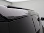 Land Rover Defender 110 2.0 P300e 110 Dynamic Edition