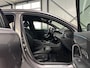 Mercedes-Benz A-klasse 200 Launch Edition Premium | Leer | Navi | Camera