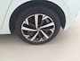 Volkswagen Polo 1.0 TSI Life Business | Apple carplay/android auto | Adaptive cruise control | Draadloze telefoonlader | Navigatie | Parkeersensoren voor en achter | Rijstrooksensor | Start/stop systeem | Vermoeidheidsherkenning | Voorstoelen verwarmbaar |