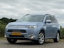 Mitsubishi Outlander 2.0 PHEV Instyle Plus - Cool Silver - Trekhaak/Camera/Compleet gedocumenteerd