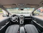 Kia Carens 2.0 CVVT X-Ecutive Airco Navi trekhaak