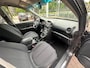 Kia Carens 2.0 CVVT X-Ecutive Airco Navi trekhaak