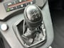 Kia Carens 2.0 CVVT X-Ecutive Airco Navi trekhaak