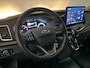Ford Transit 350 2.0 TDCI L3H2 Trend met o.a. een Trekhaak, Parkeersensoren voor en achter, Verwarmbare voorstoelen, Handmatige regeneratie roetfilter en een Navigatiesysteem