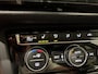 Volkswagen Touran 1.5 TSI 150pk BMT 7pl Highline Business R