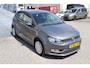 Volkswagen Polo 1.2 TSI Comfortline Automaat! Nederlandse auto/Trekhaak/Cruise control/Parkeersensoren/Navigatie/Bluetooth/Airco/Elektrisch inklapbare spiegels/Centrale deurvergrendeling
