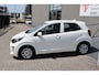 Kia Picanto 1.0 CVVT ComfortPlusLine Apple carplay/Achteruitrijcamera/Airco/Licht metalen velgen/Navigatie/Centrale deurvergrendeling/Elektrische ramen