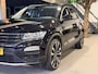 Volkswagen T-Roc 1.5 TSI Sport Stoelverwarming | Lane assist | Trekhaak | Navigatie