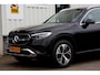 Mercedes-Benz GLC 300e 4MATIC Plug in hybride PHEV*Perfect MB Onderh.*1ste Eig.*Luchtvering/Elek. Trekhaak/ACC/Stoelverw./Stuurverw./Dodehoek/LED/Camera/Apple Carplay-Android/Parkeersens.V+A/18 inch LM*