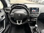 Peugeot 2008 1.2T 130pk Allure | Achteruitrijcamera | Climate Control | Nette staat | Apple Carplay/Android Auto | Privacy Glass | Half lederen bekleding | Navigatie