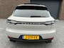 Porsche Macan 2.0, Facelift, Luchtvering, Pano, Sportuitlaat, Leder, Stuurverw, Krijt Grijs