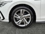 Volkswagen Golf 1.5 130pk eTSI R-Line Business Parkeersensoren voor en achter | 'App-Connect' voor Apple CarPlay en Android  Auto | Digitale radio-ontvangst DAB+