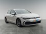 Volkswagen Golf 1.5 130pk eTSI R-Line Business Parkeersensoren voor en achter | 'App-Connect' voor Apple CarPlay en Android Auto | Digitale radio-ontvangst DAB+