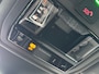 Volkswagen Golf 1.5 130pk eTSI R-Line Business Parkeersensoren voor en achter | 'App-Connect' voor Apple CarPlay en Android  Auto | Digitale radio-ontvangst DAB+