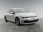 Volkswagen Golf 1.5 130pk eTSI R-Line Business Parkeersensoren voor en achter | 'App-Connect' voor Apple CarPlay en Android  Auto | Digitale radio-ontvangst DAB+