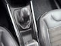 Peugeot 2008 1.2 VTi Allure met parkeersensoren en navigatie en bluetooth telefoon / media en cruise controle