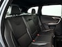 Volvo XC60 T5 FWD R-Design | Park assist | Stoelverwarming | Elektrische stoelen | Cruise control