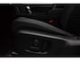 Land Rover Discovery Sport 1.5 P270e PHEV Panodak Leer Navi Camera PDC LM velgen Elektr. achterklep Elektr. trekhaak Meridian Soundsystem Climate Memory seats Stoelverwarming voor & achter LM velgen