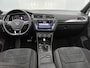 Volkswagen Tiguan 1.5 TSI ACT Highline Business R | Origineel NL! | Panoramadak | Trekhaak