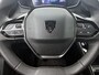 Peugeot 2008 1.2 100pk Allure | Trekhaak | Navigatie | Climate Control | Cruise Control | Camera | 17"LMV | Stoelverwarming | Keyless Entry/start |