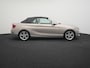 BMW 2-Serie Cabrio 220i High Executive | Cabriolet | HiFi System Harman Kardon | Automaat | Leder Dakota Canberrabeige | BI-xenon koplampen | Interieurlijsten Edelhoutuitvoering Fineline Pure | 12 Maanden BOVAG Garantie |