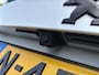 Peugeot 2008 1.2T 130pk GT | Panorama | Camera | Stoelverwarming | Bi-color |