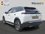 Peugeot 2008 1.2T 130pk GT | Panorama | Camera | Stoelverwarming | Bi-color |