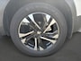 Peugeot 2008 1.2T 130pk GT | Panorama | Camera | Stoelverwarming | Bi-color |