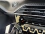 Peugeot 2008 1.2T 130pk GT | Panorama | Camera | Stoelverwarming | Bi-color |