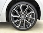 Toyota Corolla Hybrid 140 Executive | Dealer onderhouden | 1e eigenaar | JBL | Head-Up Display | Dodehoek detectie | FULL LED verlichting Adaptive | Parkeersensoren voor+achter | Stoelverwarming | Draadloze telefoonlader |