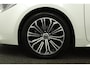 Toyota Corolla Touring Sports 1.8 Hybrid Style Limited | Stoel- en Stuurwielverwarming | Head Up Display | Bi Tone | Privacy Glass | 10 Jaar Garantie! |