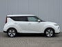 Kia e-Soul DynamicPlusLine 64 kWh | Stoel- Stuurverwarming | Achteruitrijcamera | Adaptieve Cruise Control | DAB Radio | Climate Control |